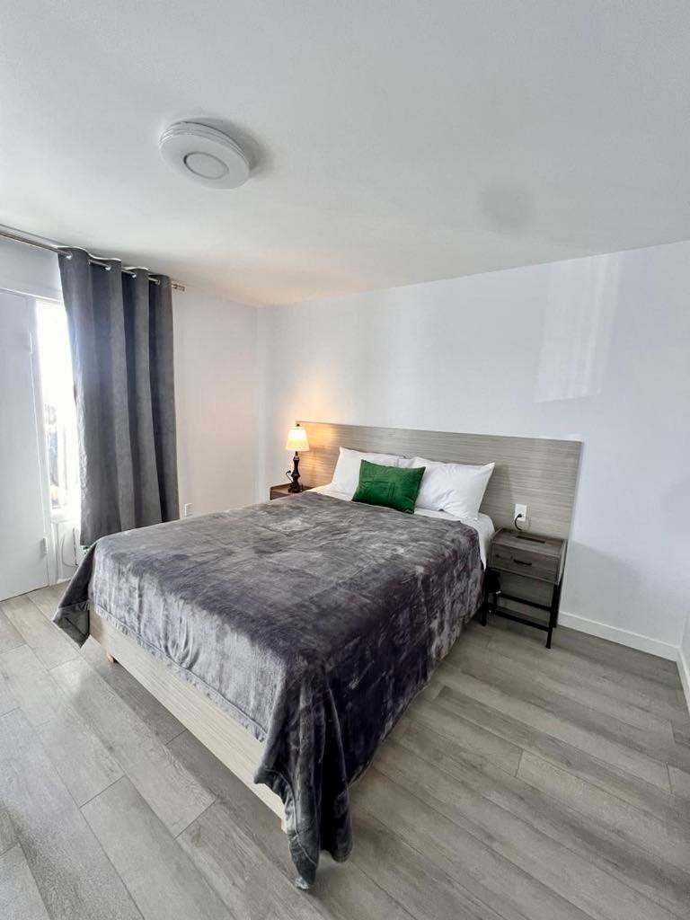 Motel Saint Bruno Saint-Bruno-de-Montarville Exterior foto