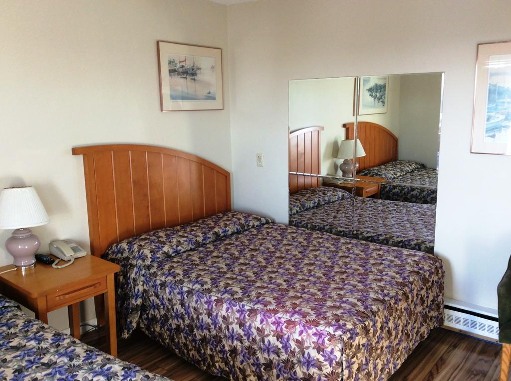 Motel Saint Bruno Saint-Bruno-de-Montarville Quarto foto