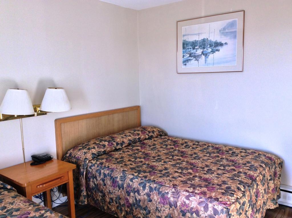 Motel Saint Bruno Saint-Bruno-de-Montarville Quarto foto